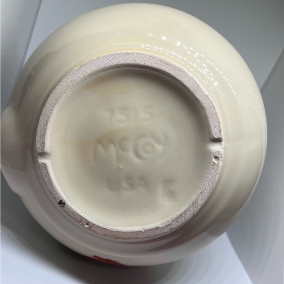 Vintage McCoy Ceramic pitcher, rare find, in mint condition - Picture 3 of 4